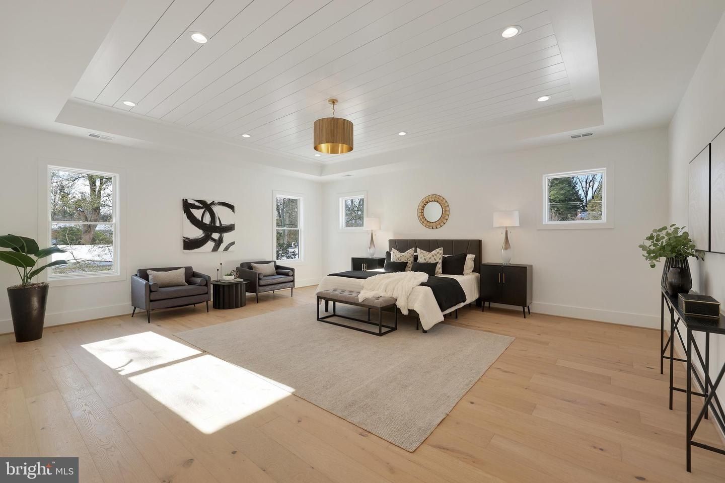 8920 Walker St. Fairfax, VA 22032