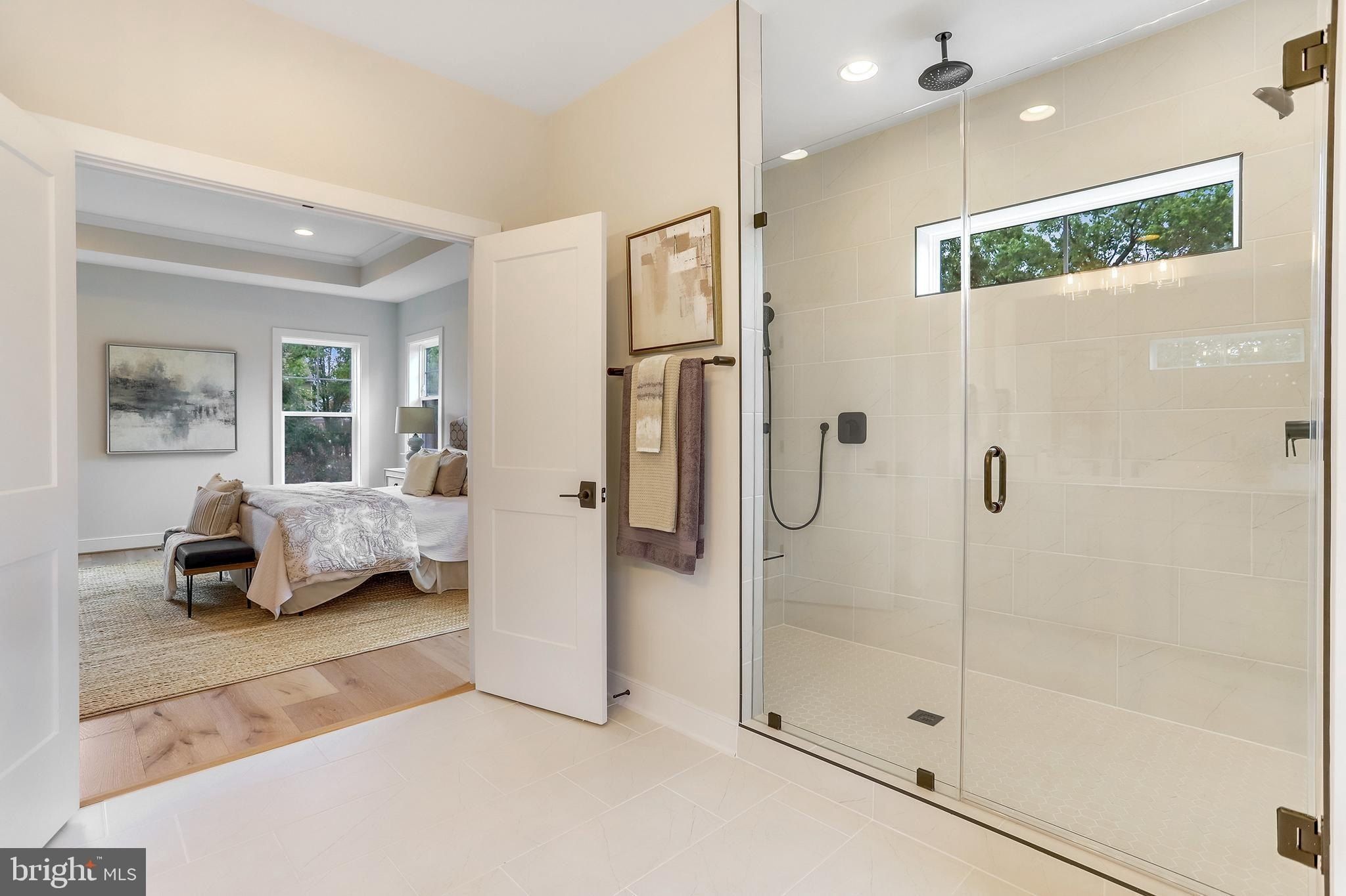 5815 2Nd Street S. Arlington, VA 22204