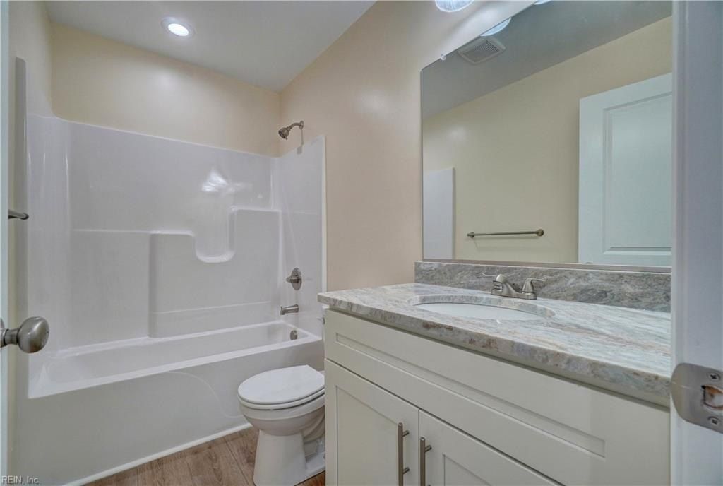 26 E Taylor Avenue. Hampton, VA 23663