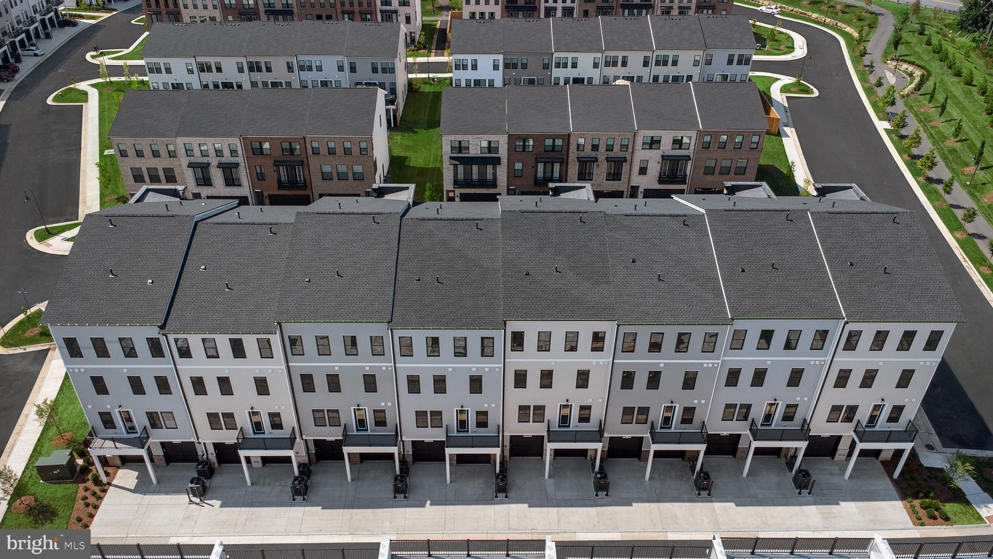 21752 Dollis Hill Terrace. Broadlands, VA 20148