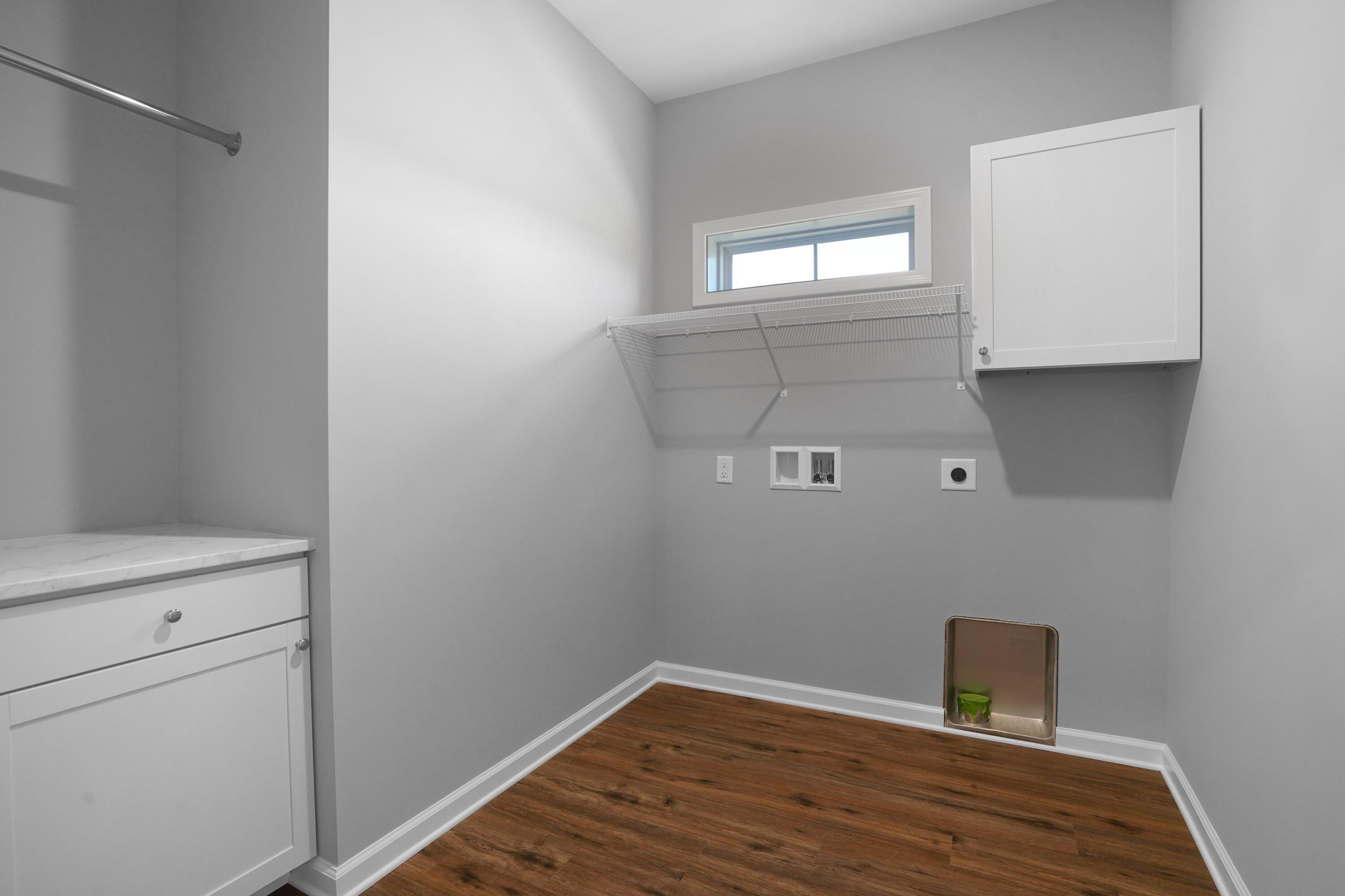 81 Belvior Cir. Moneta, VA 24121