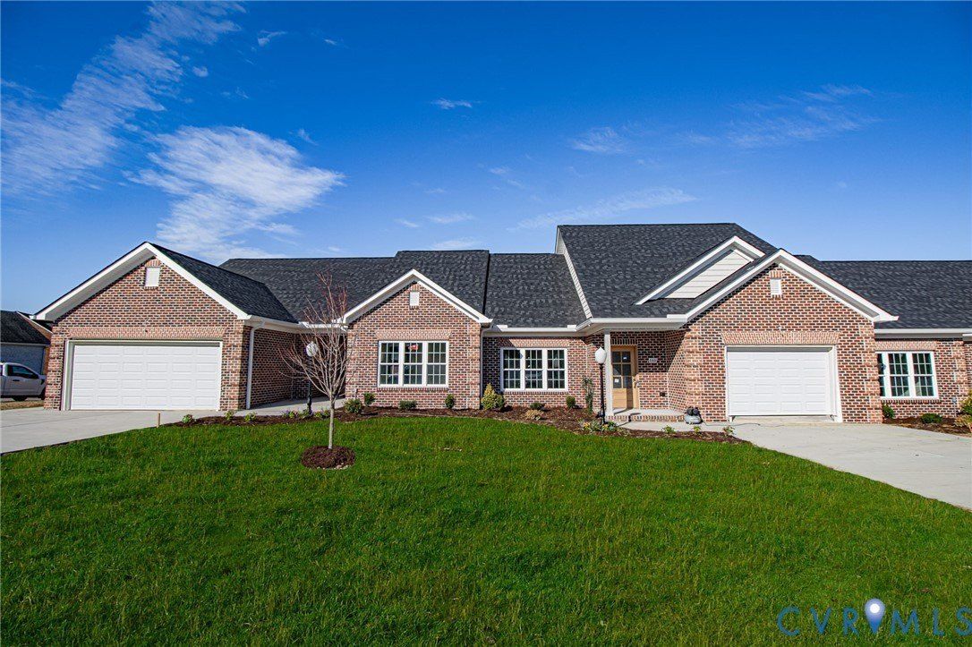 118 Cobblestone Drive. Hopewell, VA 23860