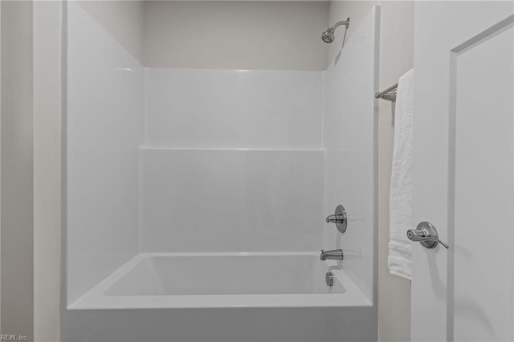 1920 Lancing Crest Lane. Chesapeake, VA 23323