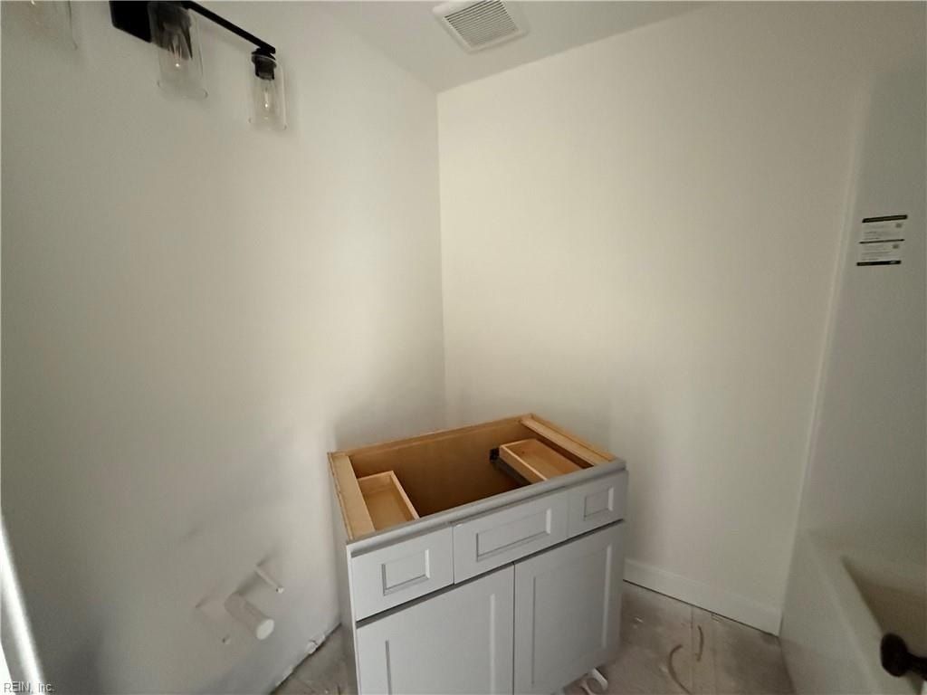 1065 Messa Loop. Chesapeake, VA 23320