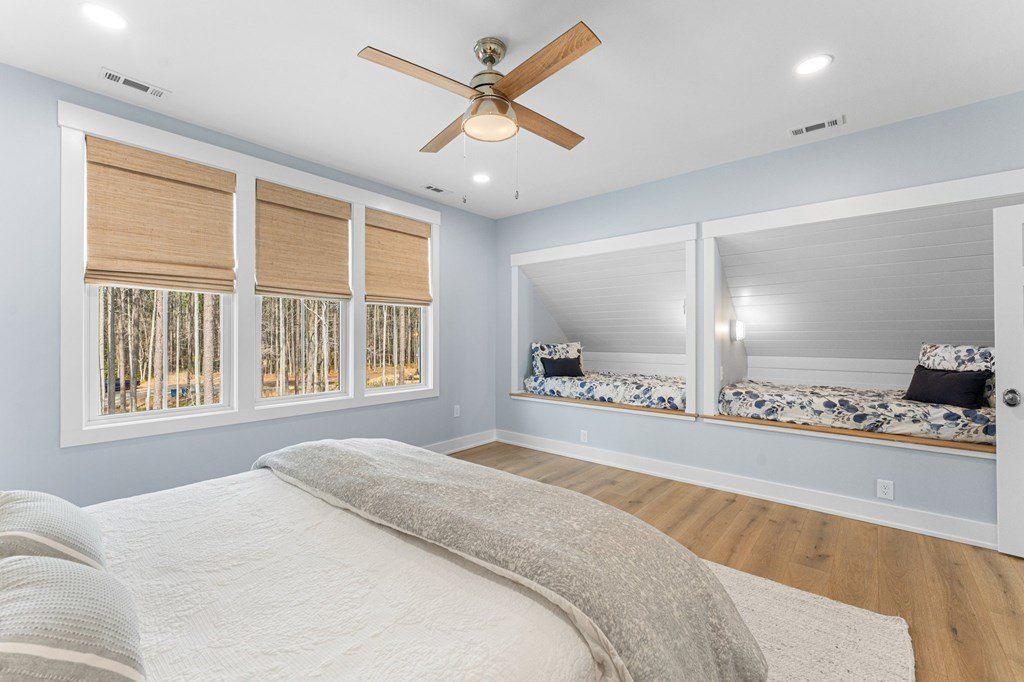 147 Galway Bay Lane. Kilmarnock, VA 22482