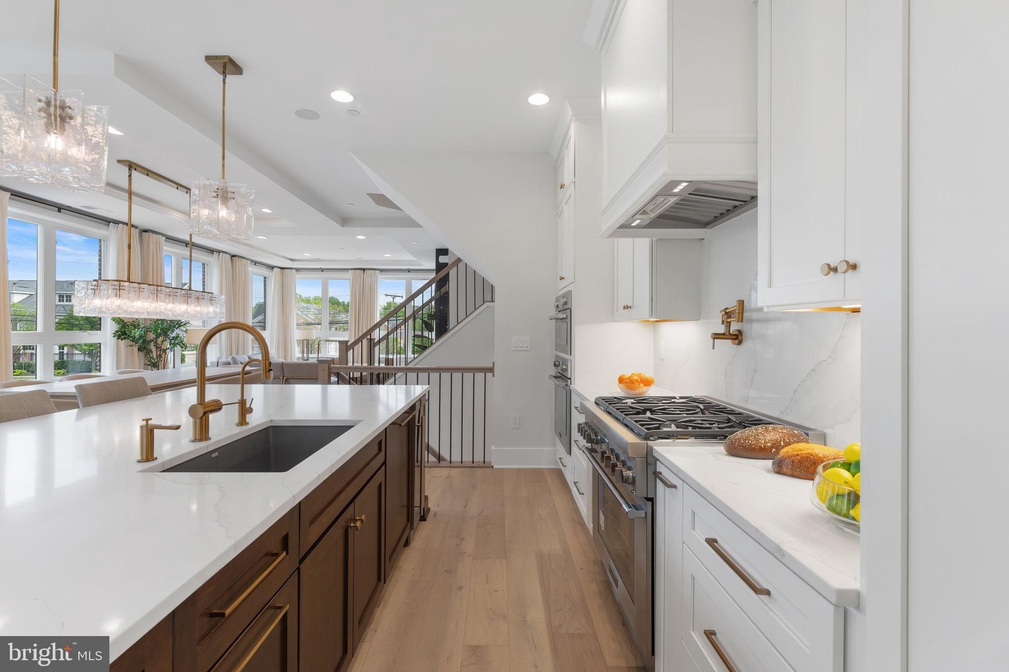 1624 Chain Bridge Road. McLean, VA 22101