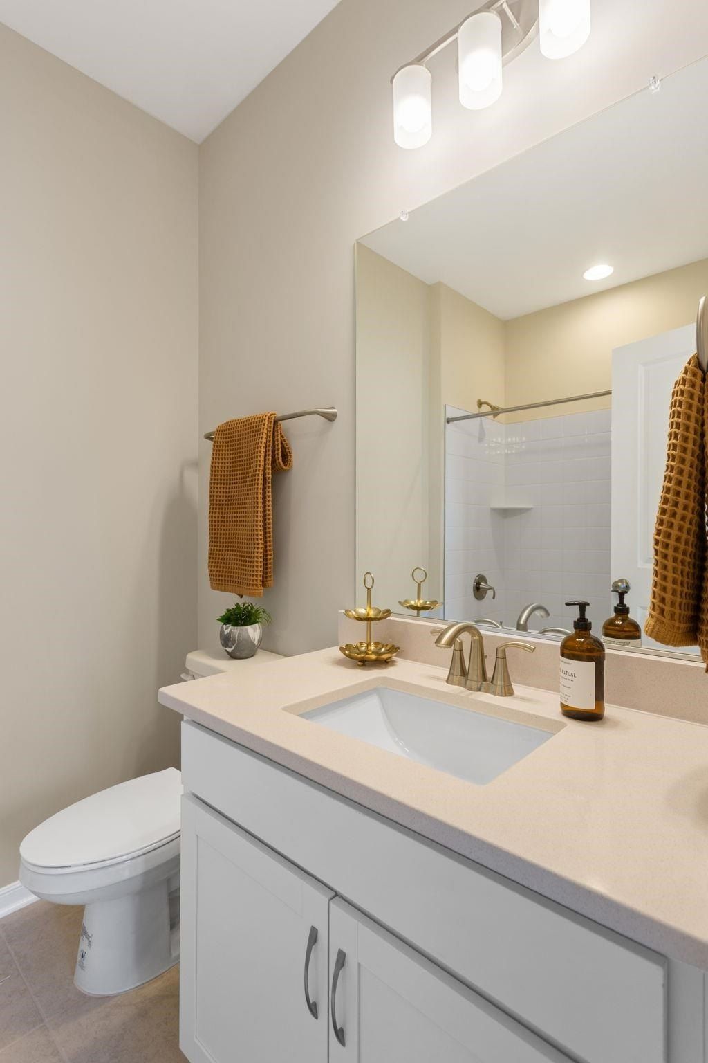 8715 Overbrook Dr. McGaheysville, VA 22840