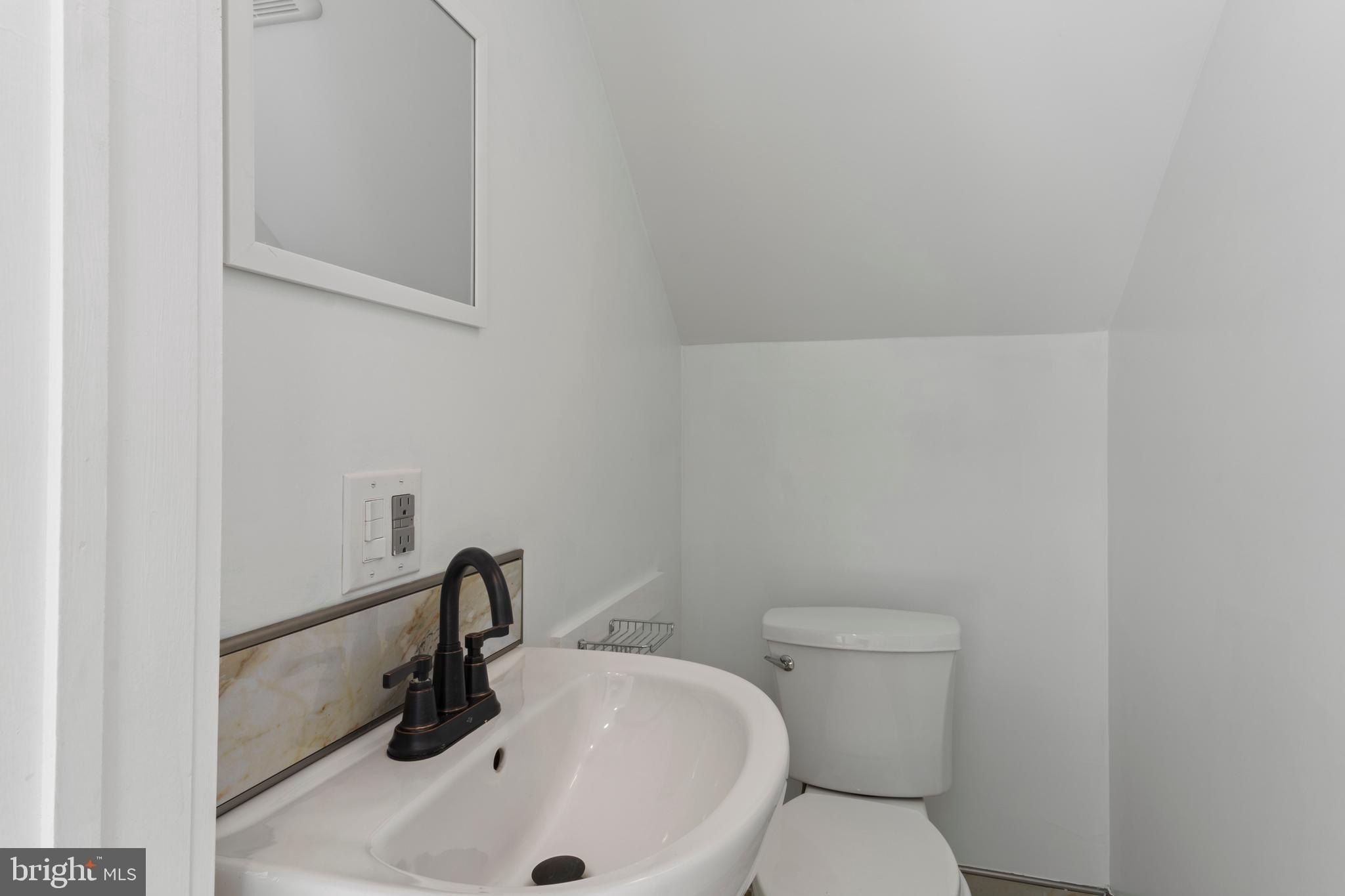 3709 Forestdale Avenue. Woodbridge, VA 22193