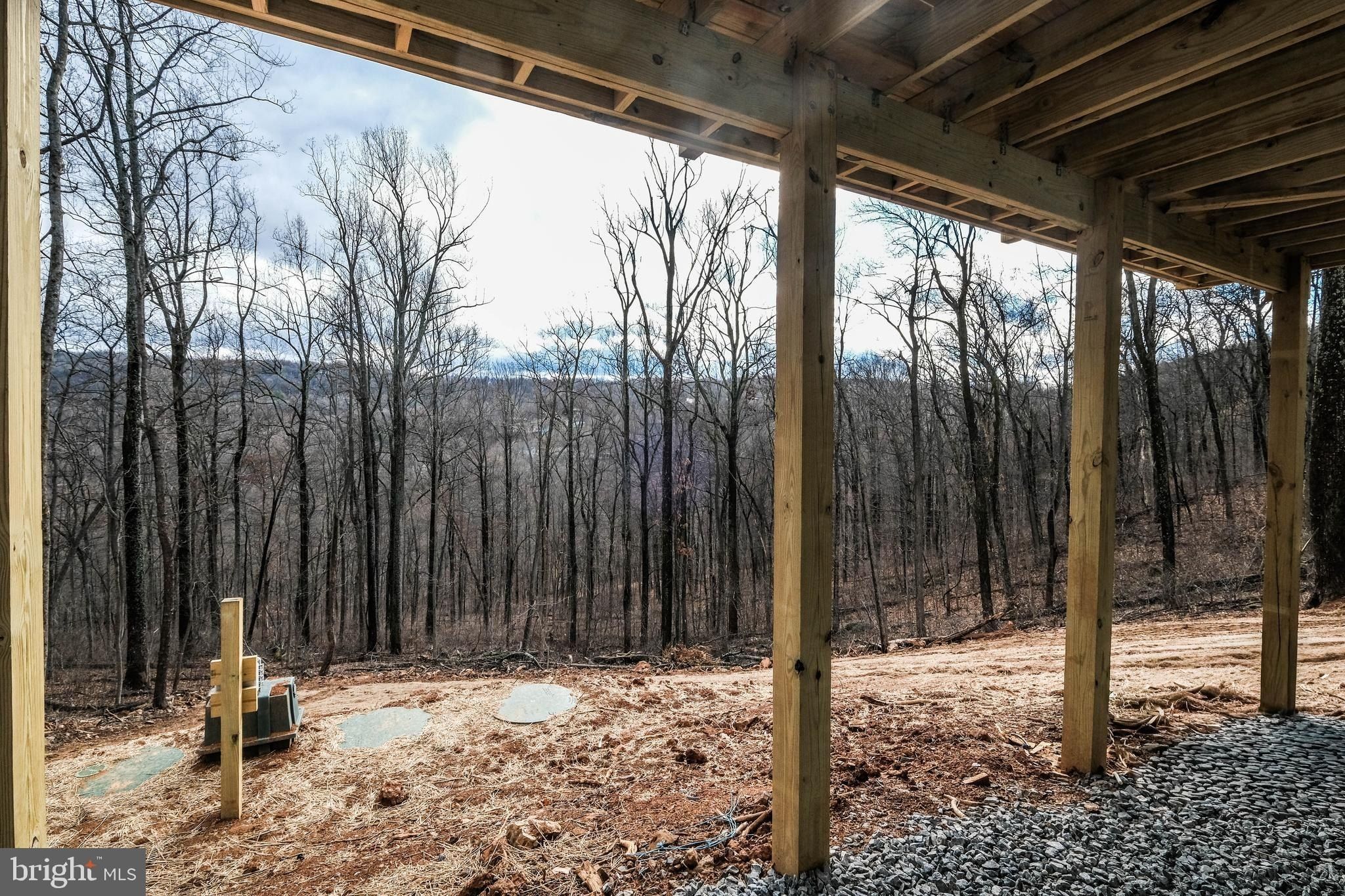 928 High Top Road. Linden, VA 22642