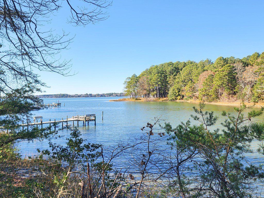 4442 Wilsonia Shores Dr. Machipongo, VA 23405