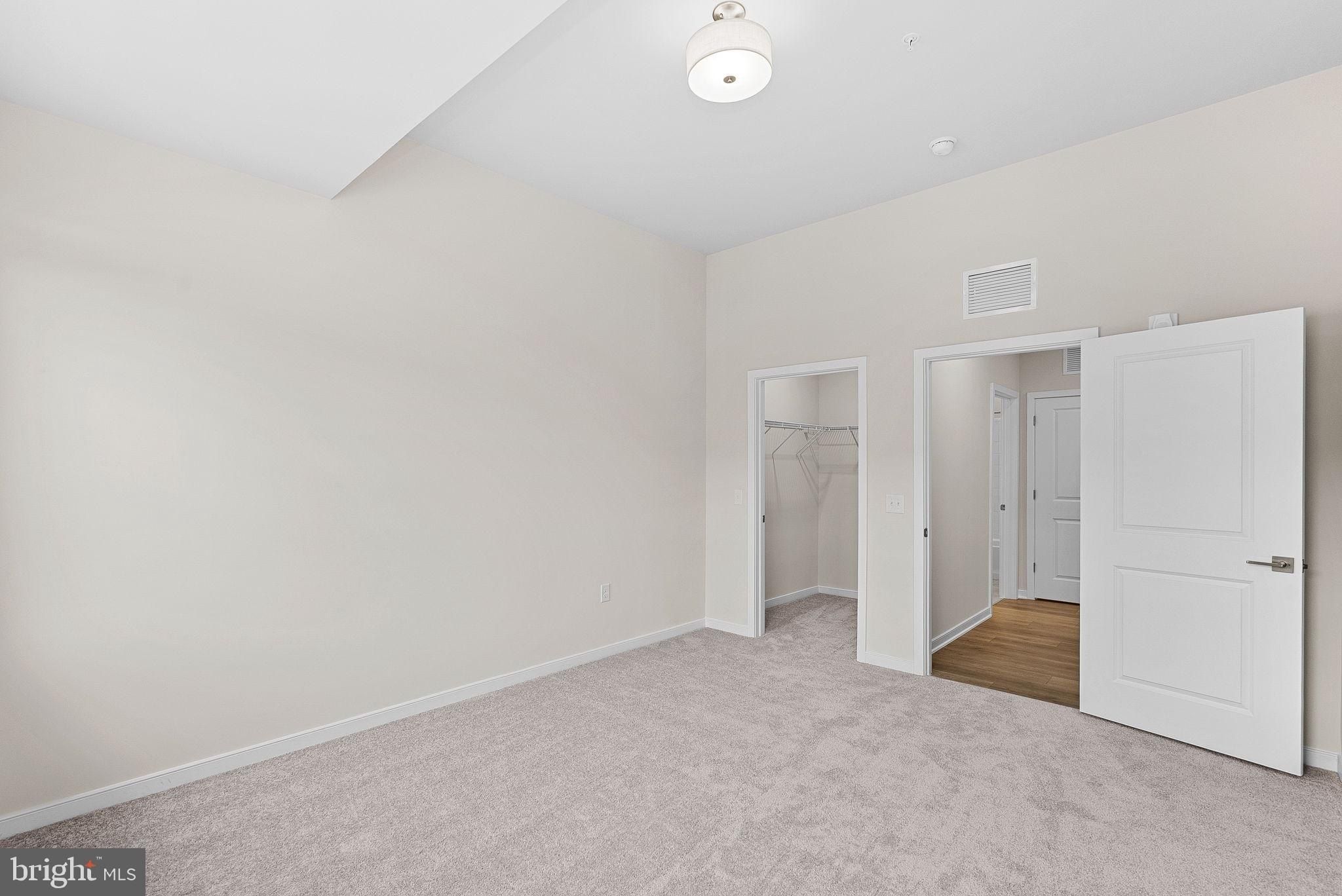 750 Mount Airy Terrace Ne Unit 403B. Leesburg, VA 20176