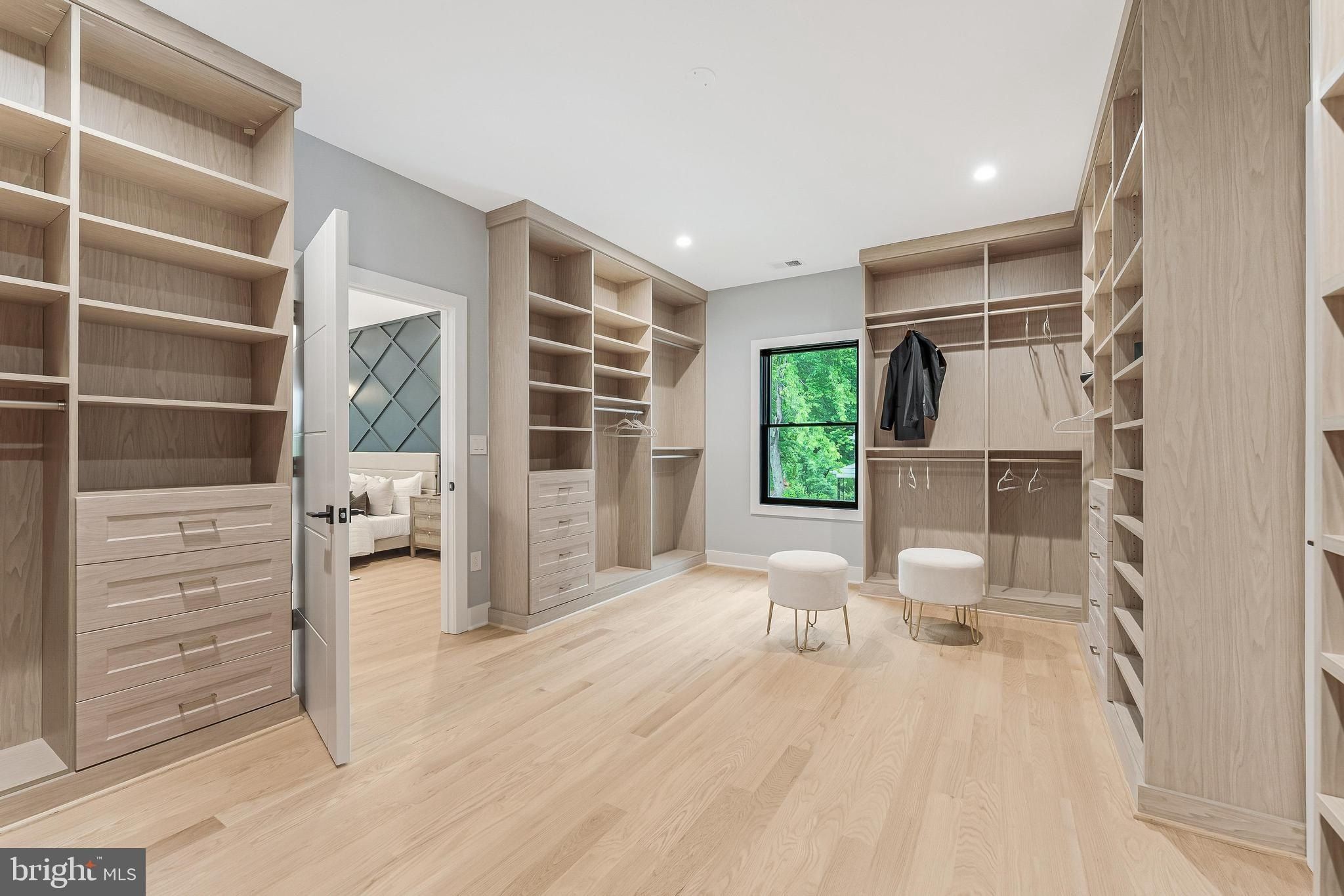 1052 Balls Hill Road. McLean, VA 22101