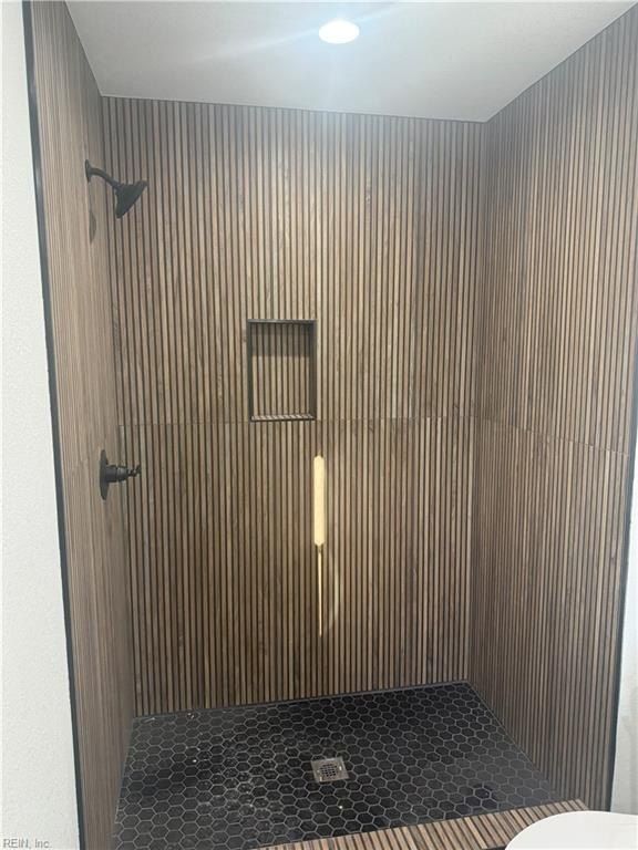 120 E Kelly Avenue. Hampton, VA 23663