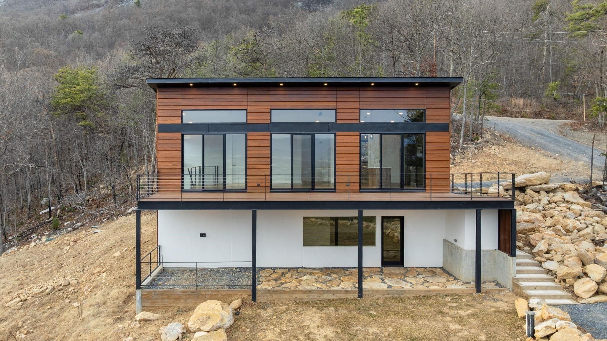 132 Holly Hill Rd. Luray, VA 22835