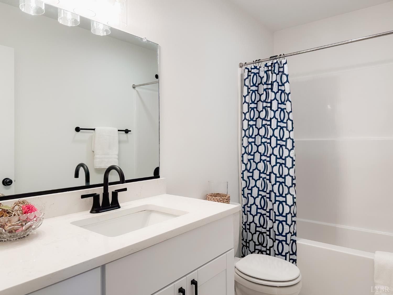 110 Aaron Place. Lynchburg, VA 24502