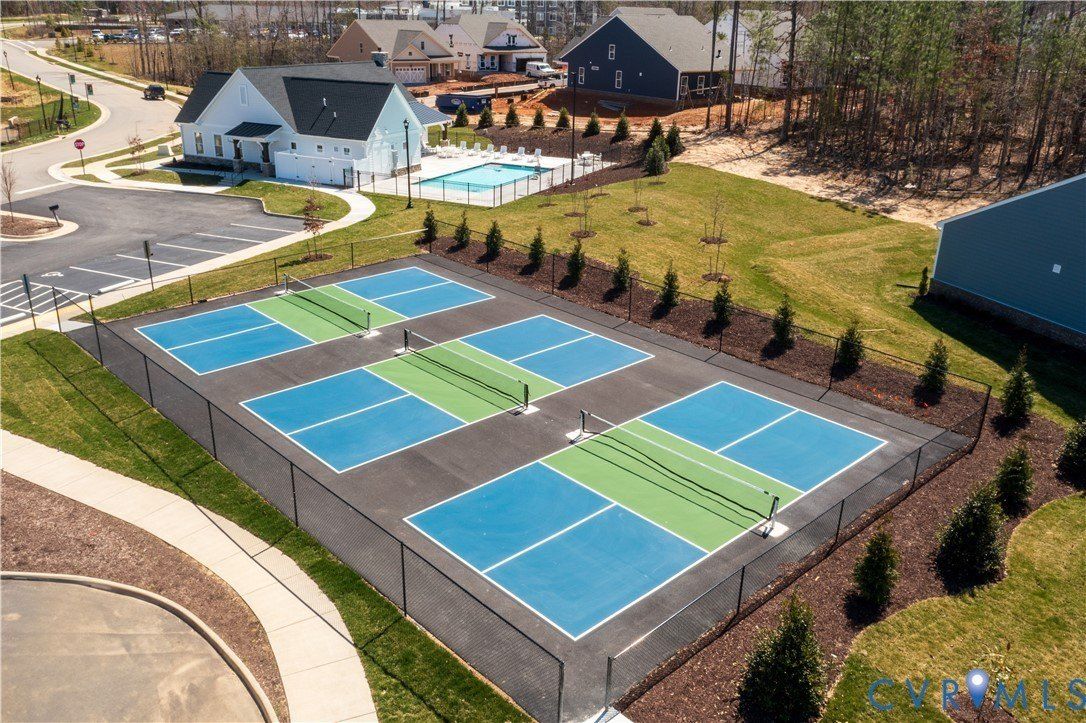 0  Canoe Pointe Loop. Moseley, VA 23120