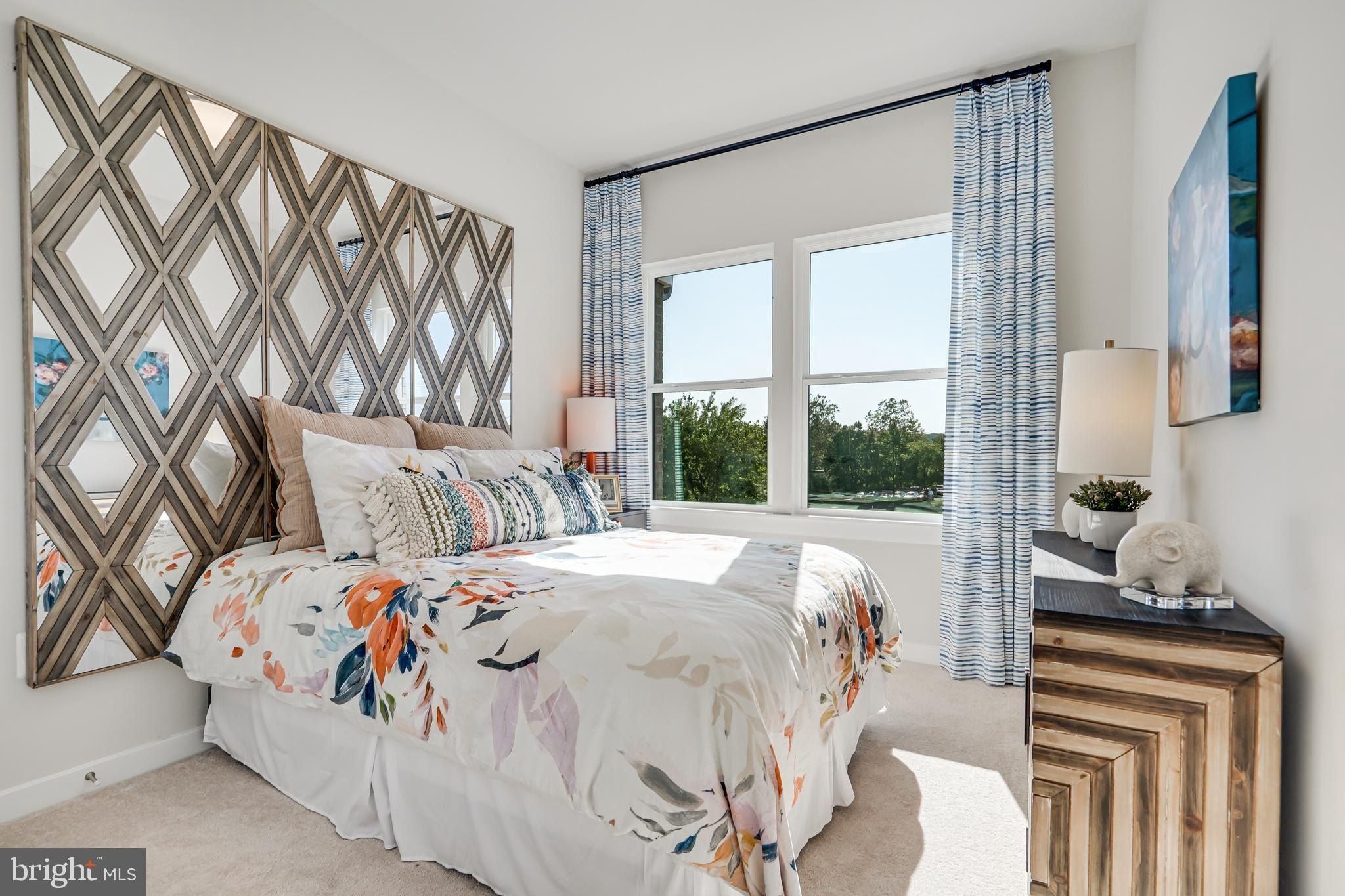 3809 Shale Ridge Road. Woodbridge, VA 22193