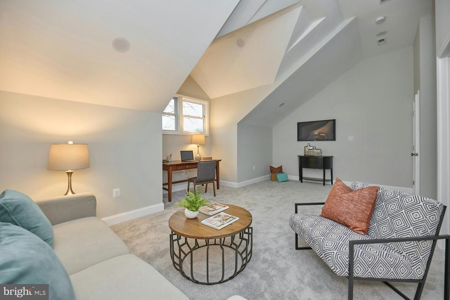 6323 Everglades Dr. Alexandria, VA 22312