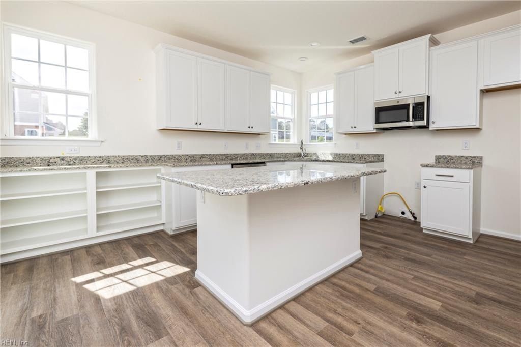 1012 Robinson Road. Suffolk, VA 23434