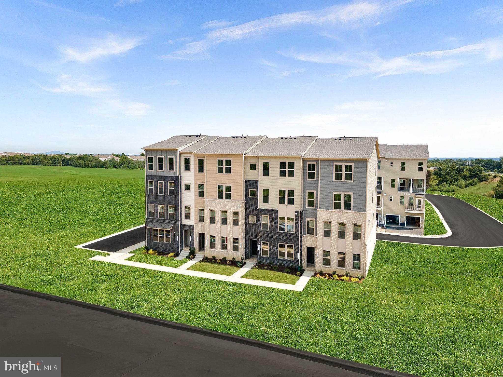 7 Sepia Square Unit Ka. Ashburn, VA 20147