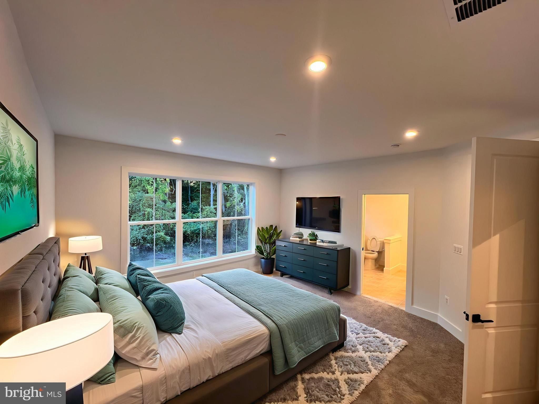 9404 Dandelion Drive. Lorton, VA 22079