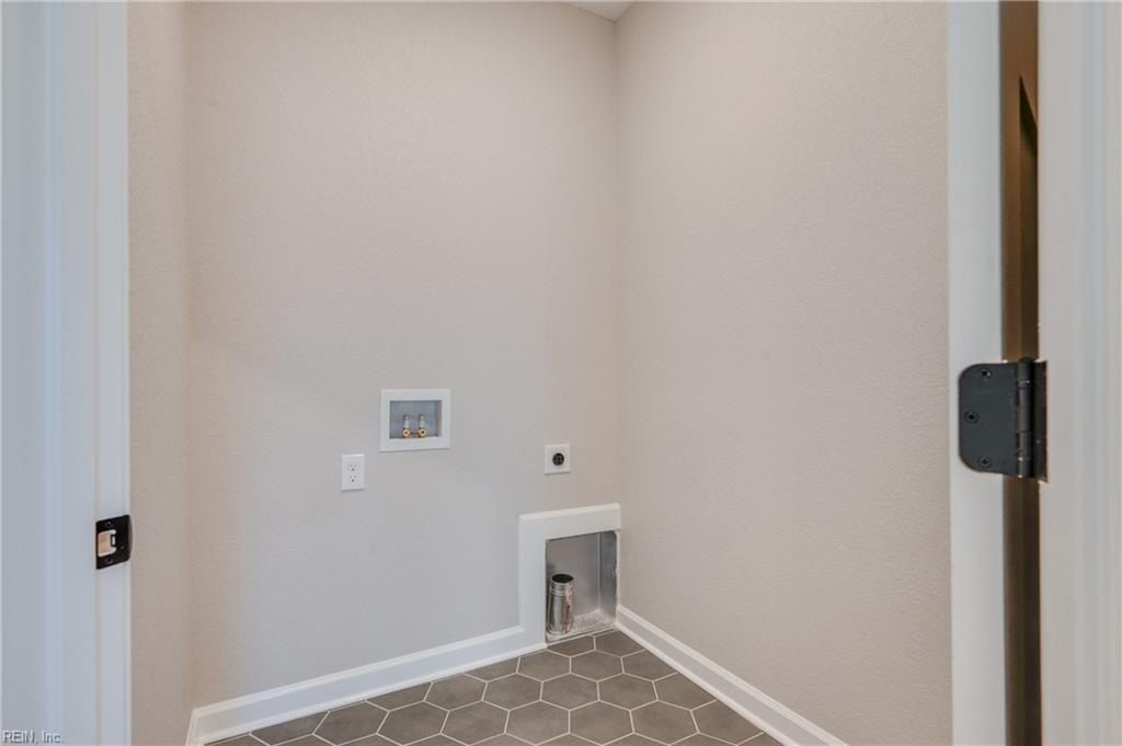 789 Caddie Street. Chesapeake, VA 23322