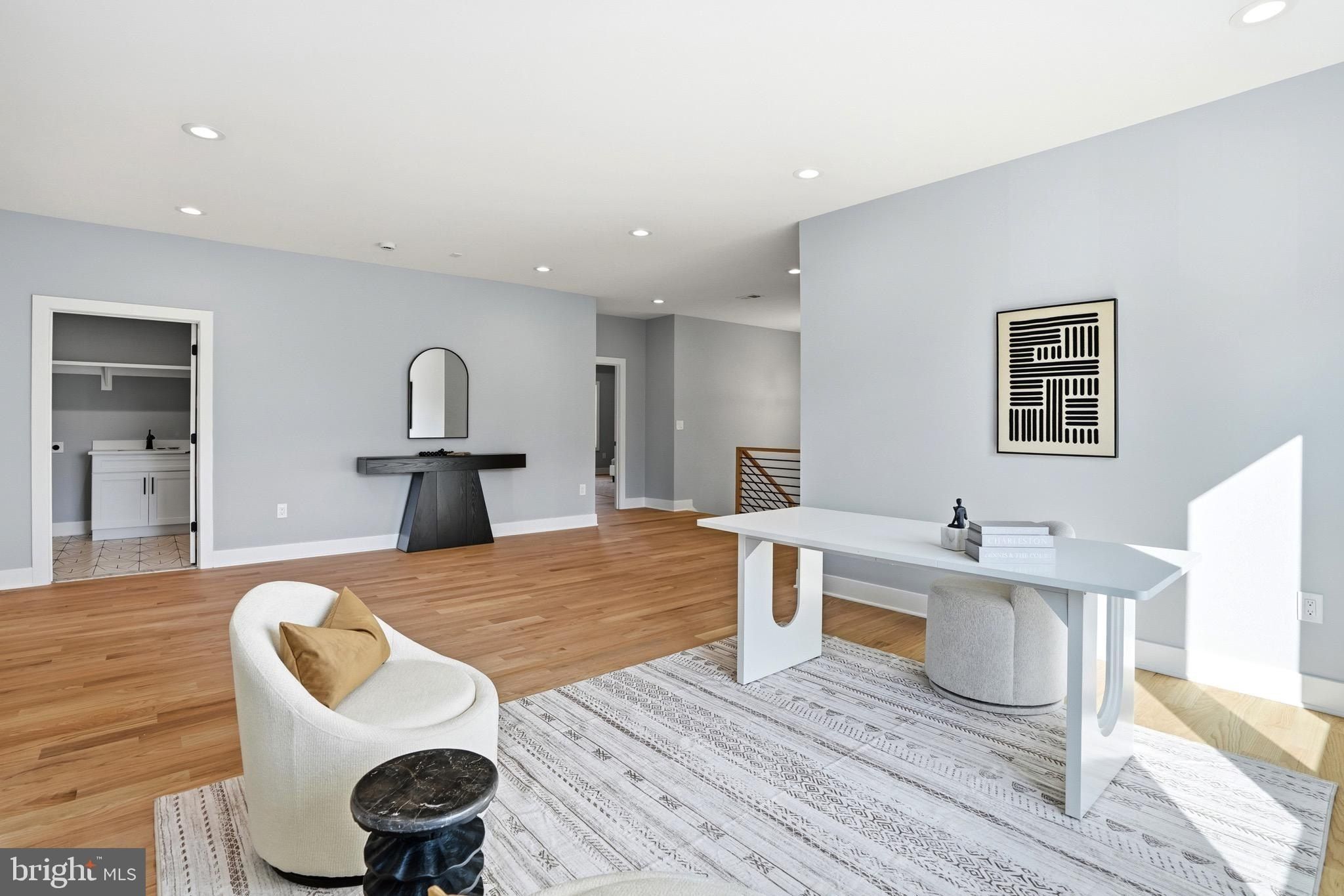 Sportsman Drive. Falls Church, VA 22043