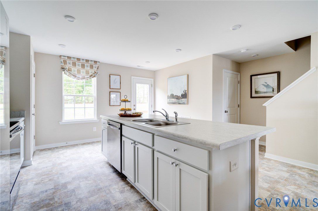 5245  Encore Autumn Walk UnitI57. Richmond, VA 23227