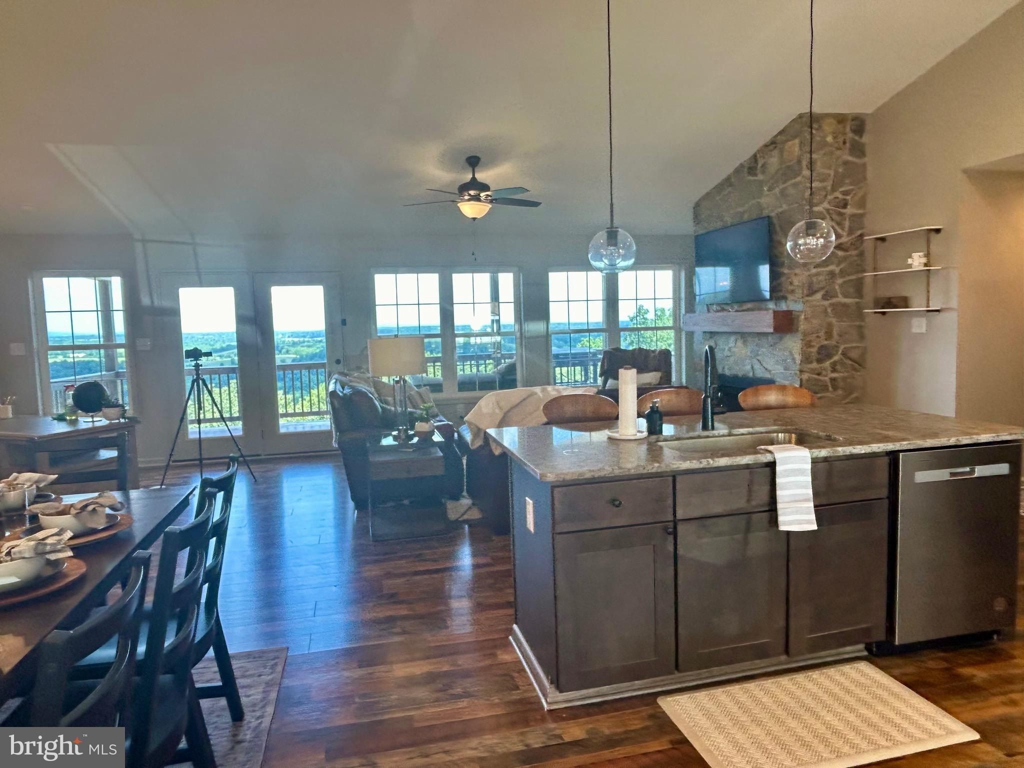 Fern Court. Front Royal, VA 22630