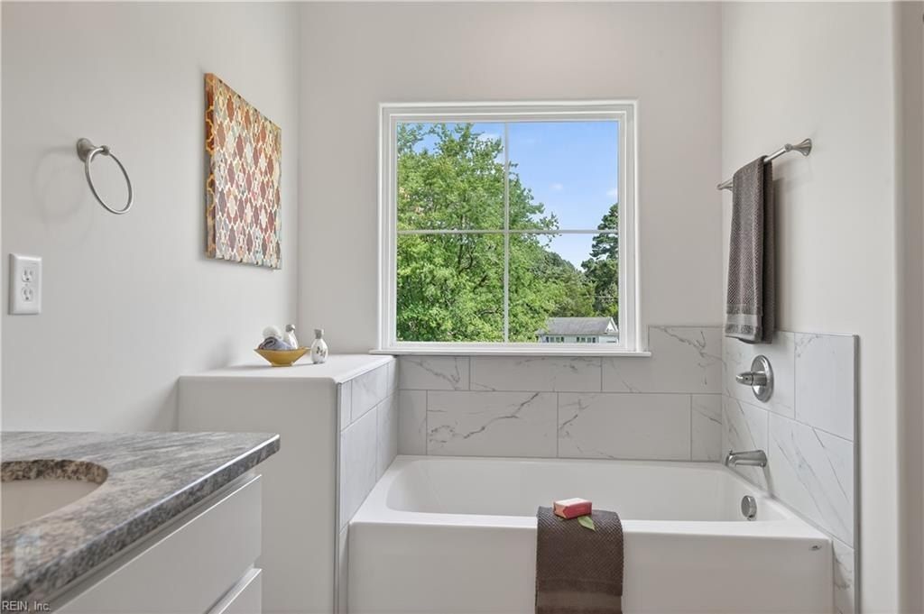 2507 Deals Creek Court. Chesapeake, VA 23323