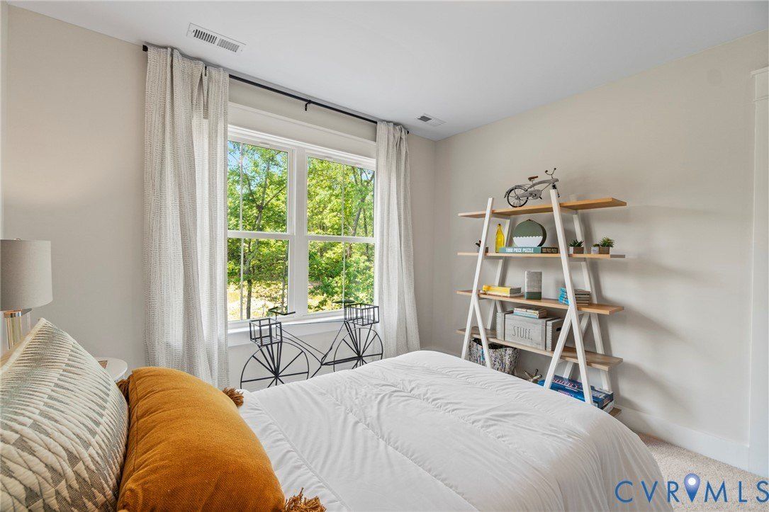 4891 Gooden Trail. Quinton, VA 23141