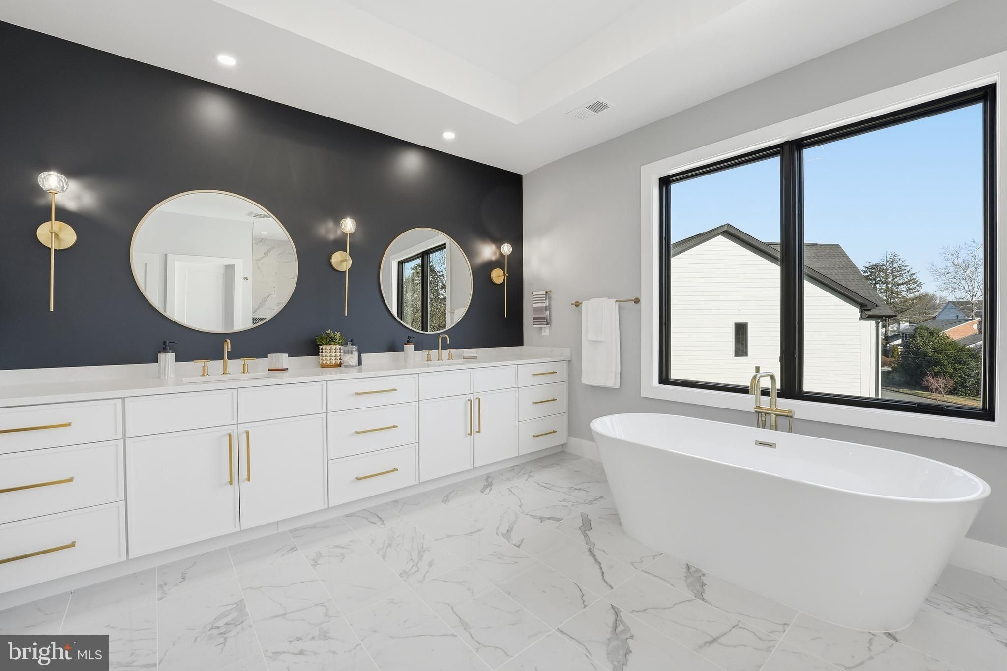 1715 Maxwell Court. McLean, VA 22101