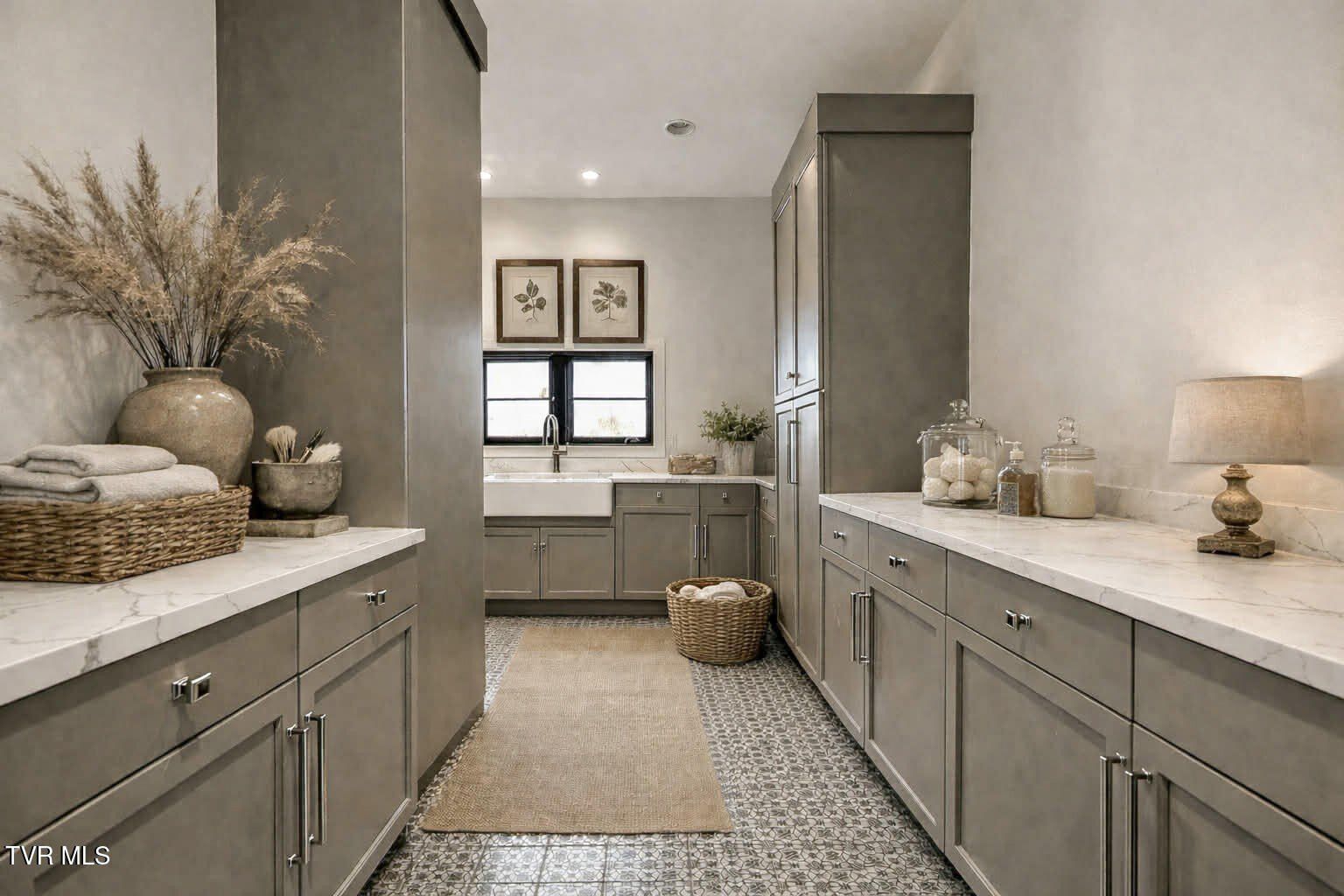 18213 Old Jonesboro Road. Abingdon, VA 24211