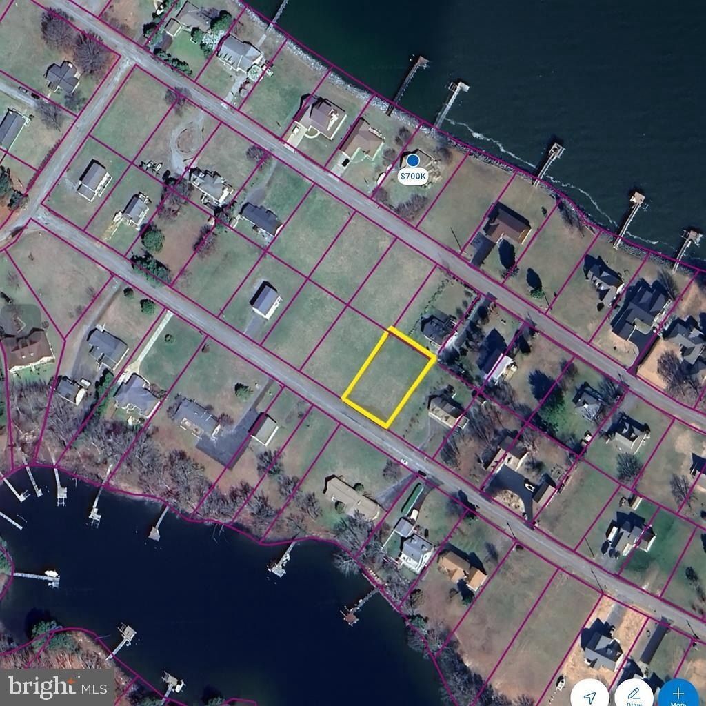 100 Canoe Pl. Montross, VA 22520