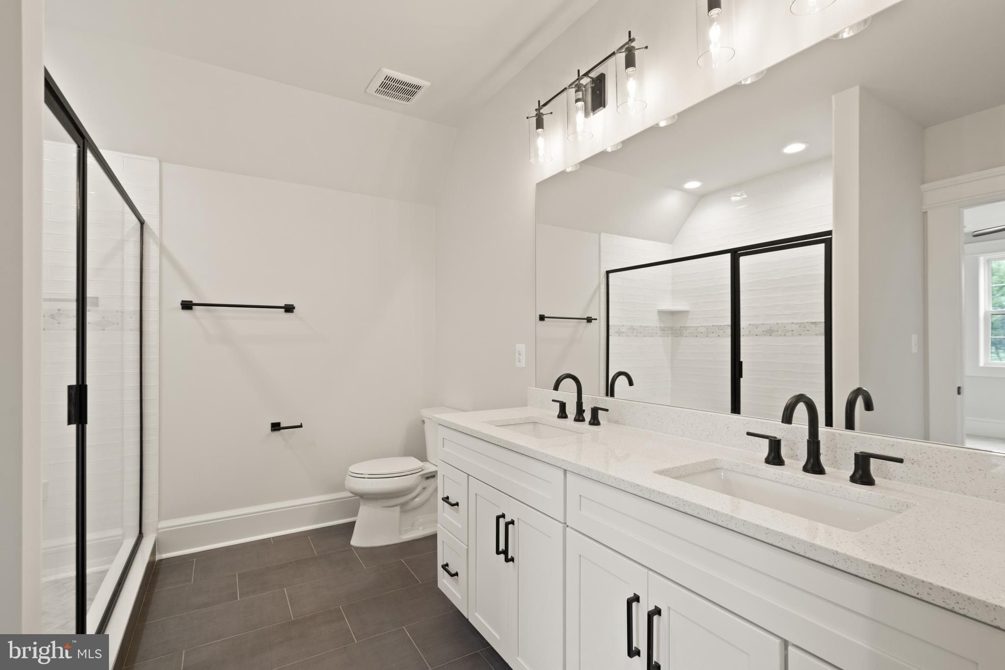 Wilson Road. Marshall, VA 20115