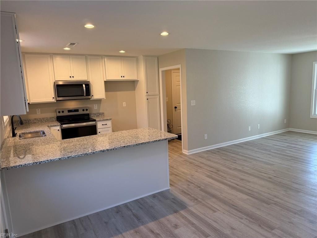 6967 Woodsville Road. Hayes, VA 23072