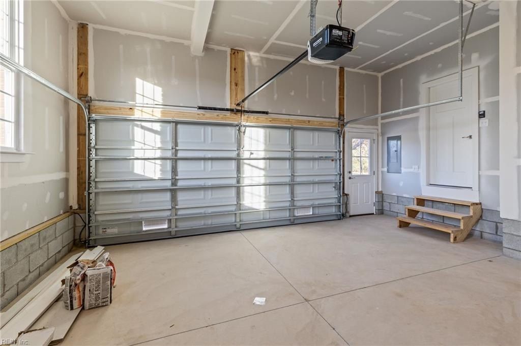 1920 Lancing Crest Lane. Chesapeake, VA 23323