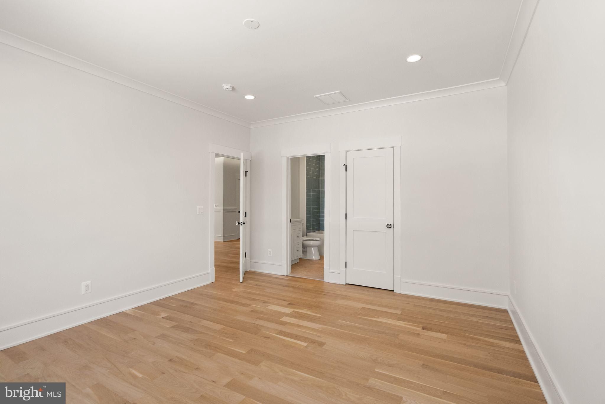 6013 Woodland Terrace. McLean, VA 22101