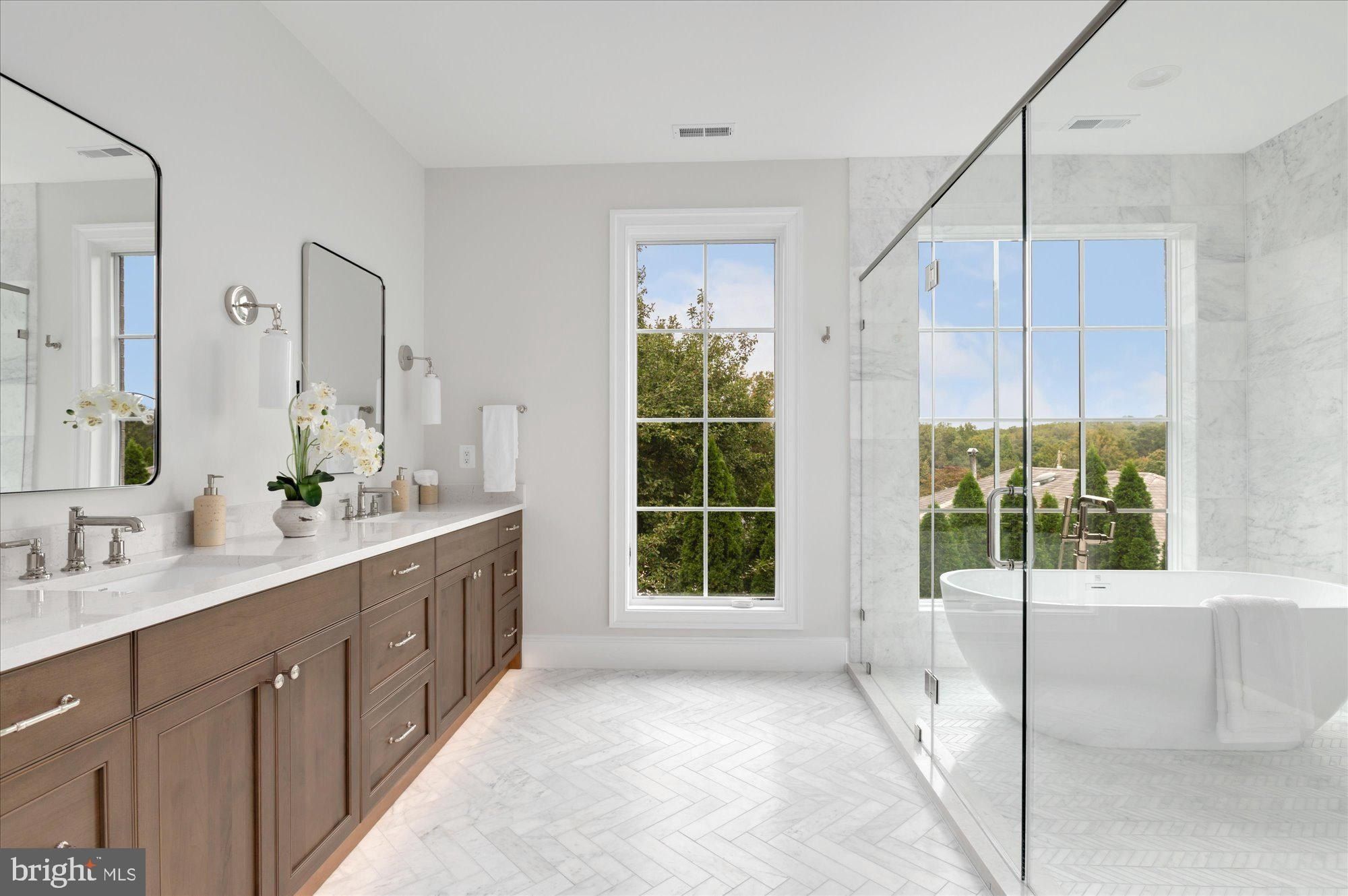 1446 Cola Drive. McLean, VA 22101