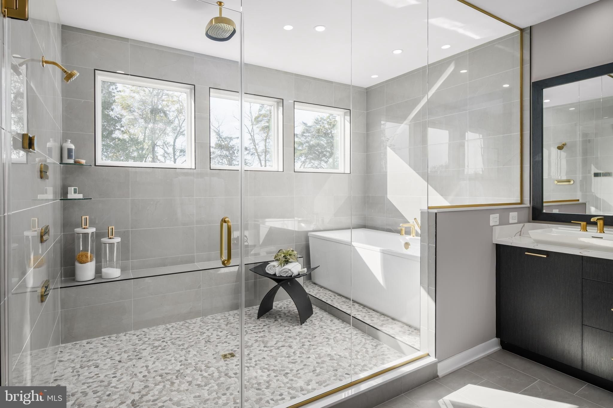 23311 Parkside Village Circle. Aldie, VA 20105