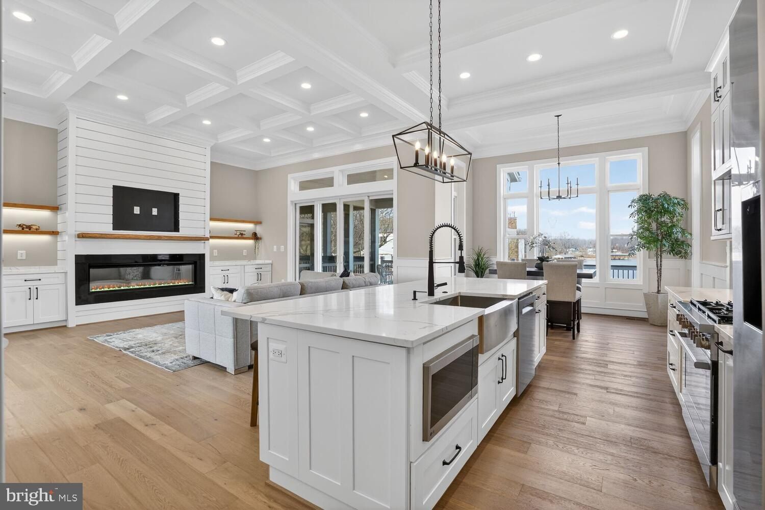 393 Rock Island Ridge Lake Anna. Mineral, VA 23117