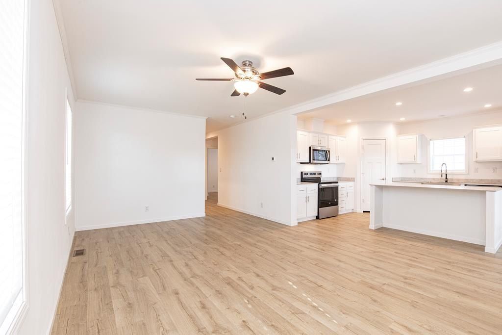 24095 Willis St. Parksley, VA 23421