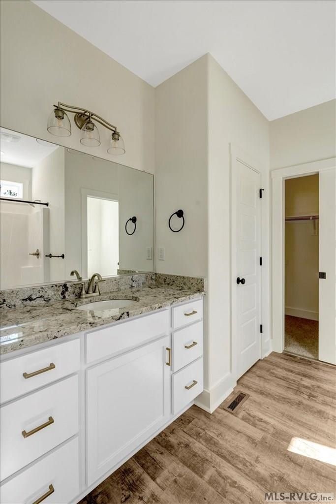 4752 Country Club Road. Brodnax, VA 23920