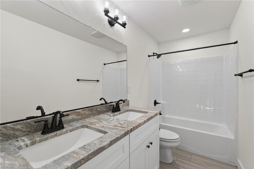 138 S Gum Avenue. Virginia Beach, VA 23452