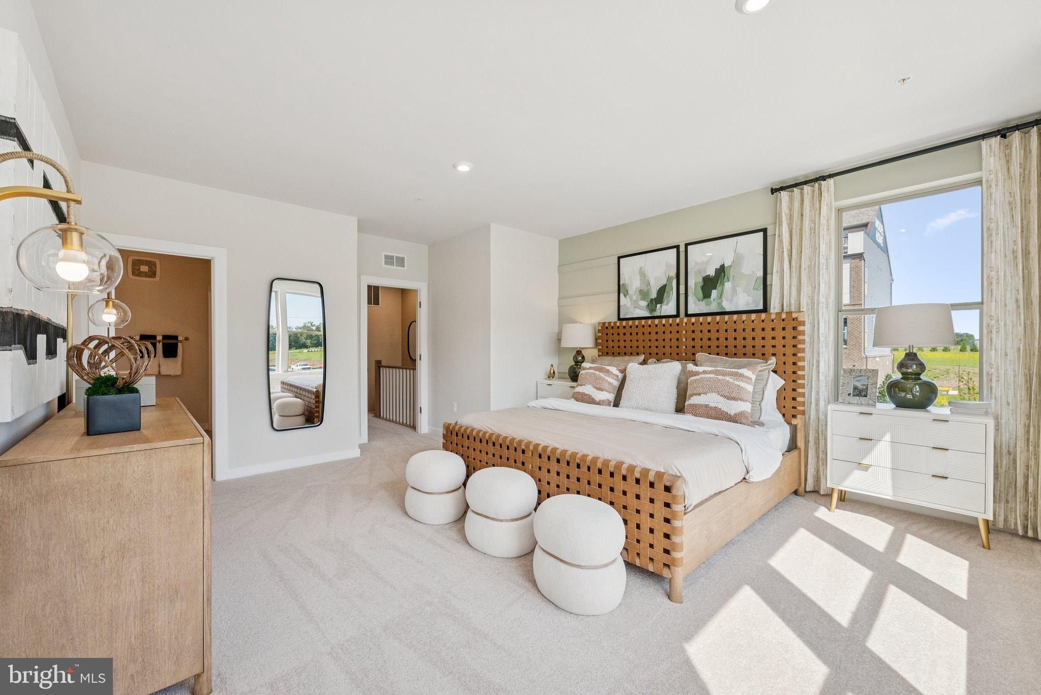 13822 Quartz Avenue. Woodbridge, VA 22193