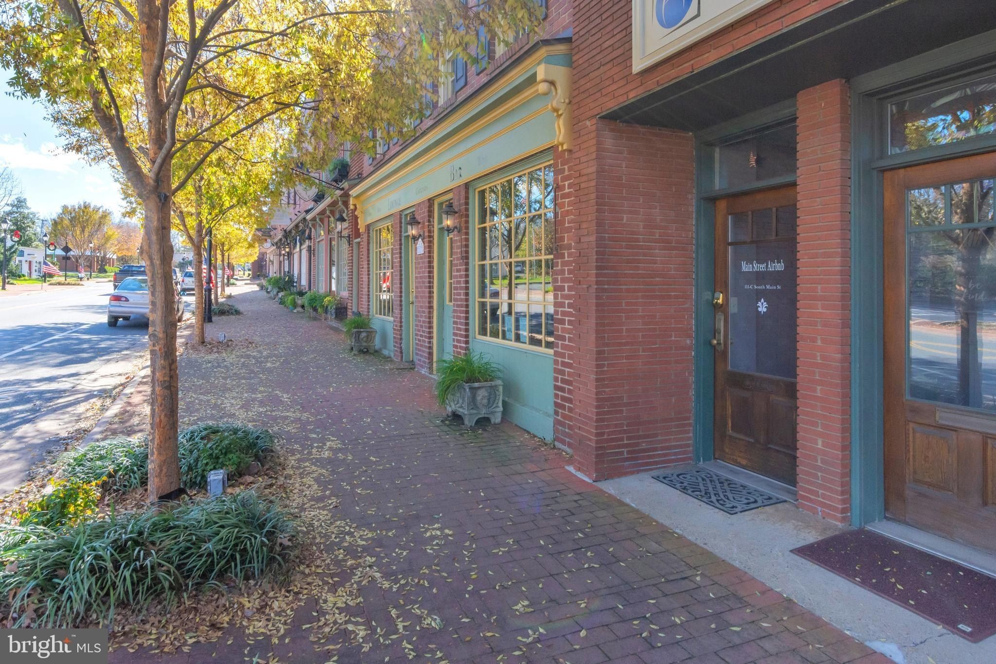 320 East Street. Gordonsville, VA 22942