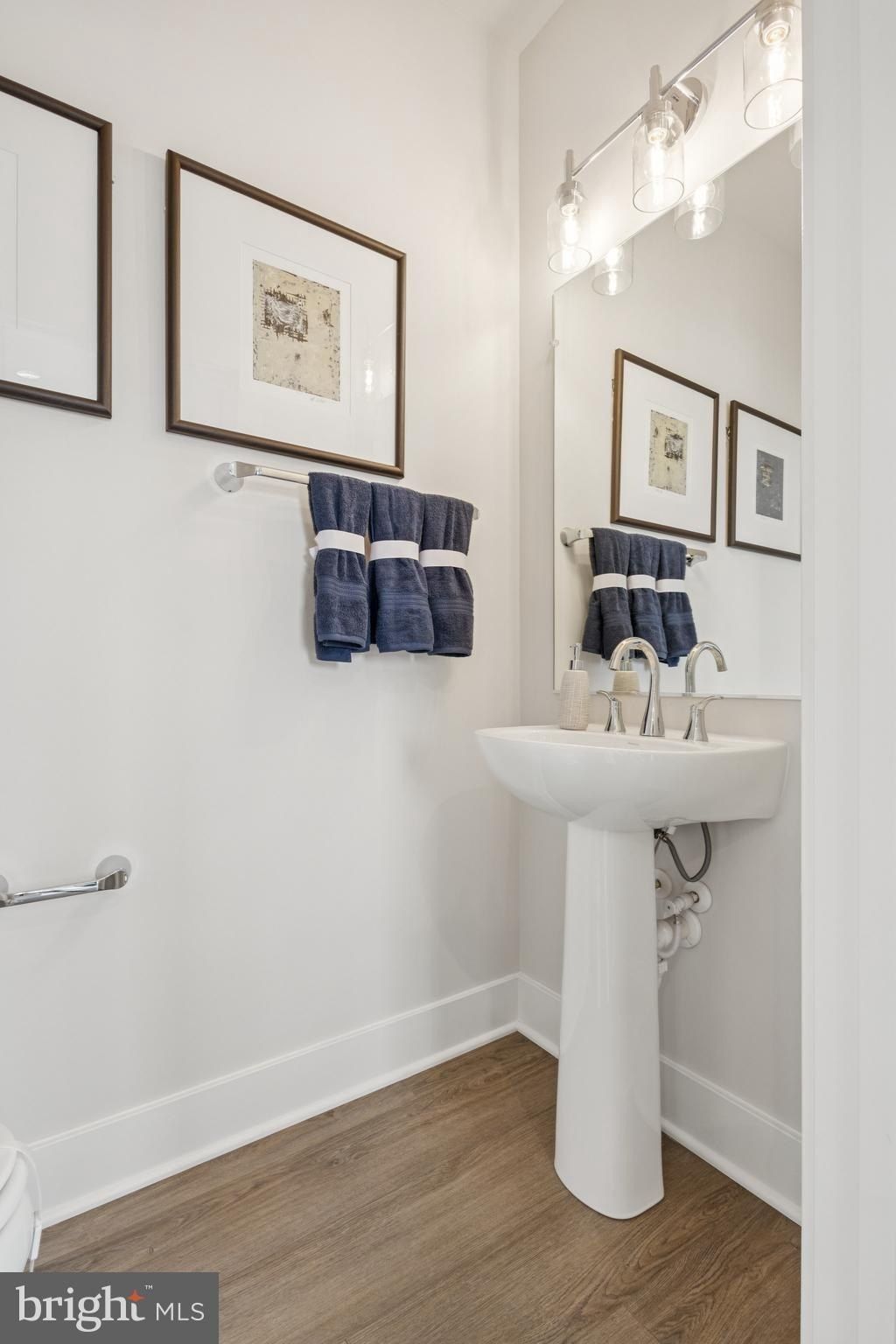 11230 Einstein Street. Manassas, VA 20109