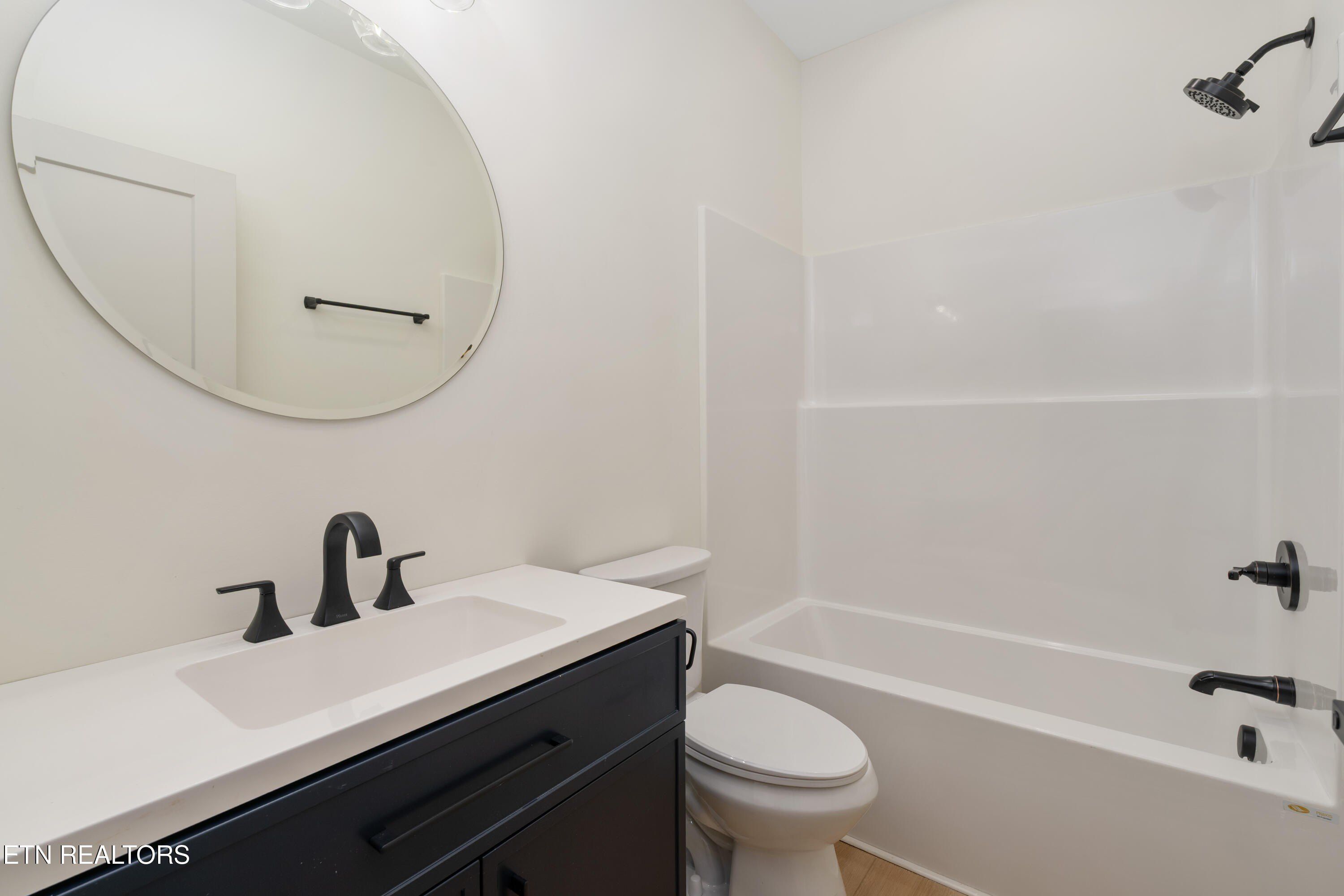 31036 Oberlin Lane. Glade Spring, VA 24340