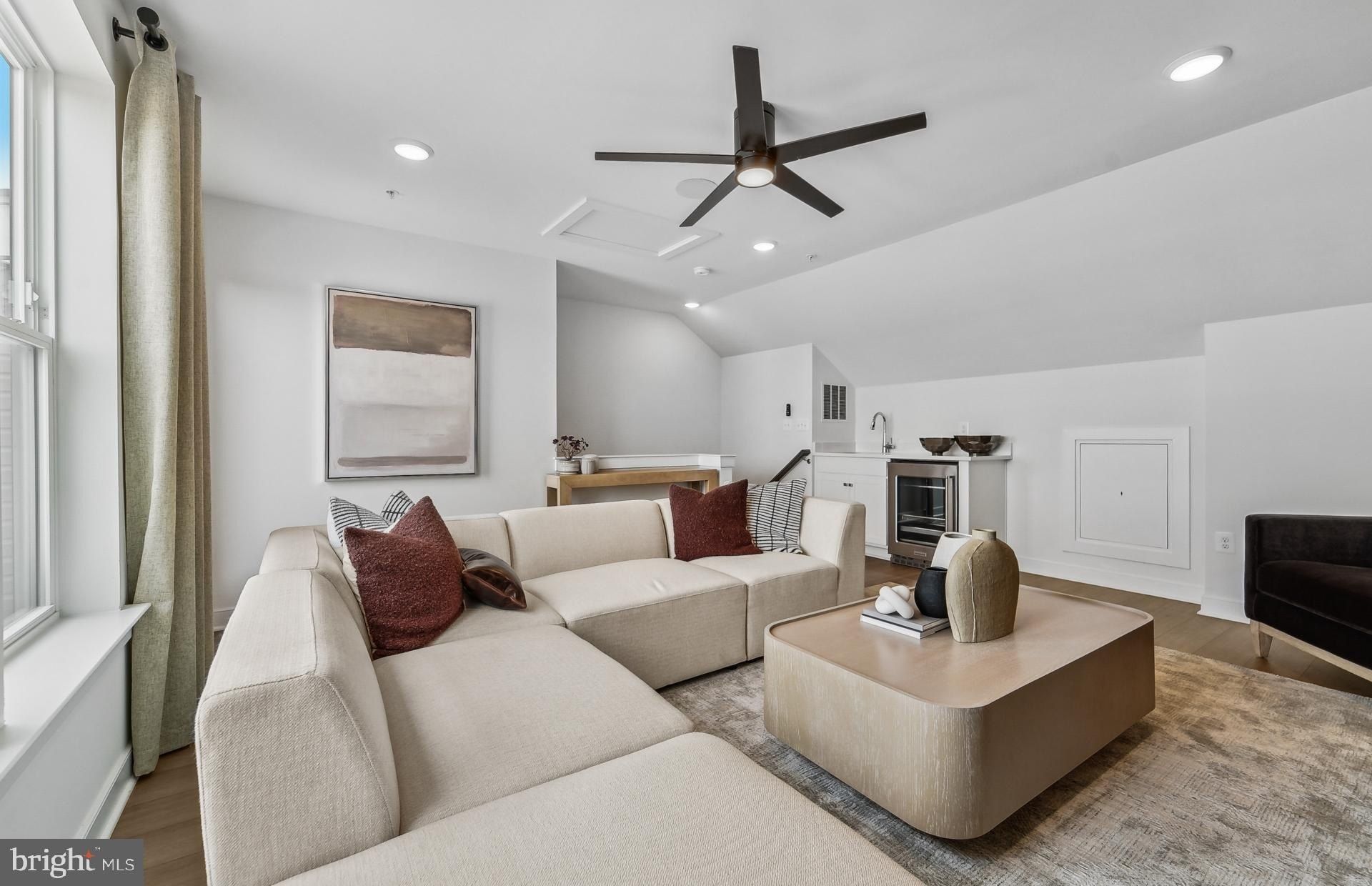 42621 Black Angus Drive. Ashburn, VA 20148