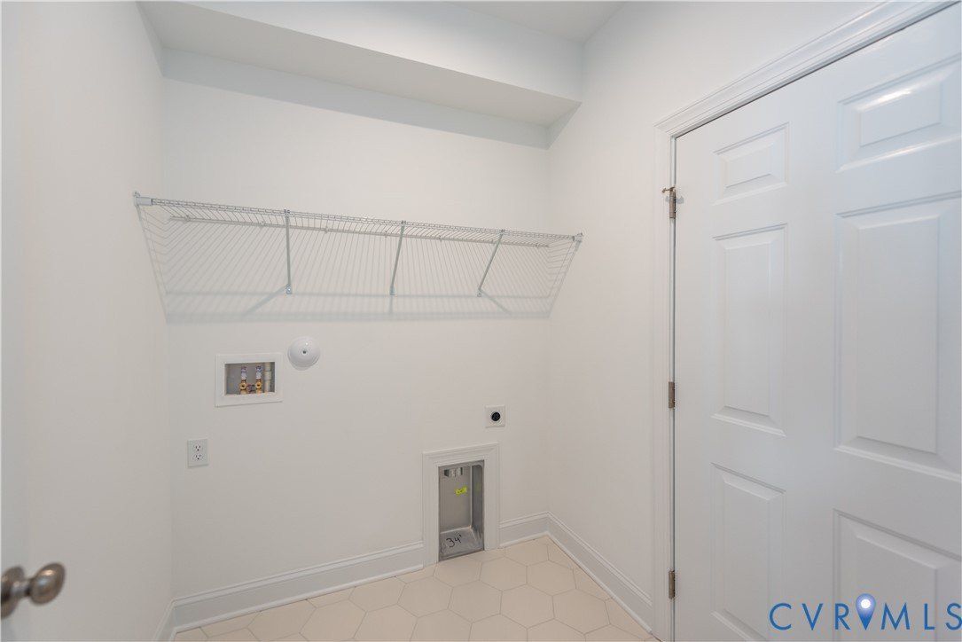 8677 Hope Farm Lane. Mechanicsville, VA 23111